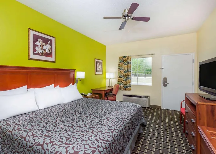 Days Inn By Wyndham Trenton